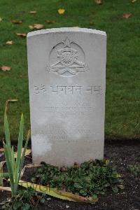 Berlin 1939-1945 War Cemetery - Raja Ram Sawant, 